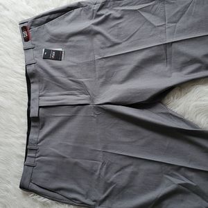 Van Heusen Flex Big & Tall Men's Silver Grey Pants Size 52 × 29